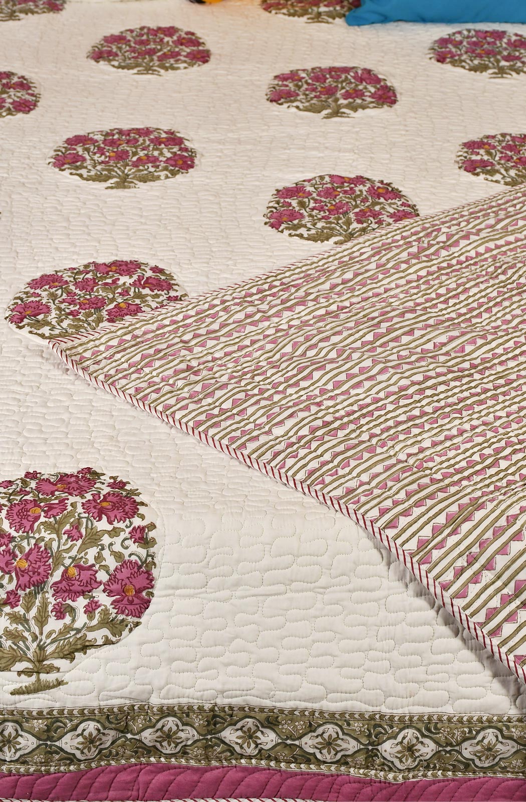 White Floral Block Printed Cotton Double Bedcover - Naksheband