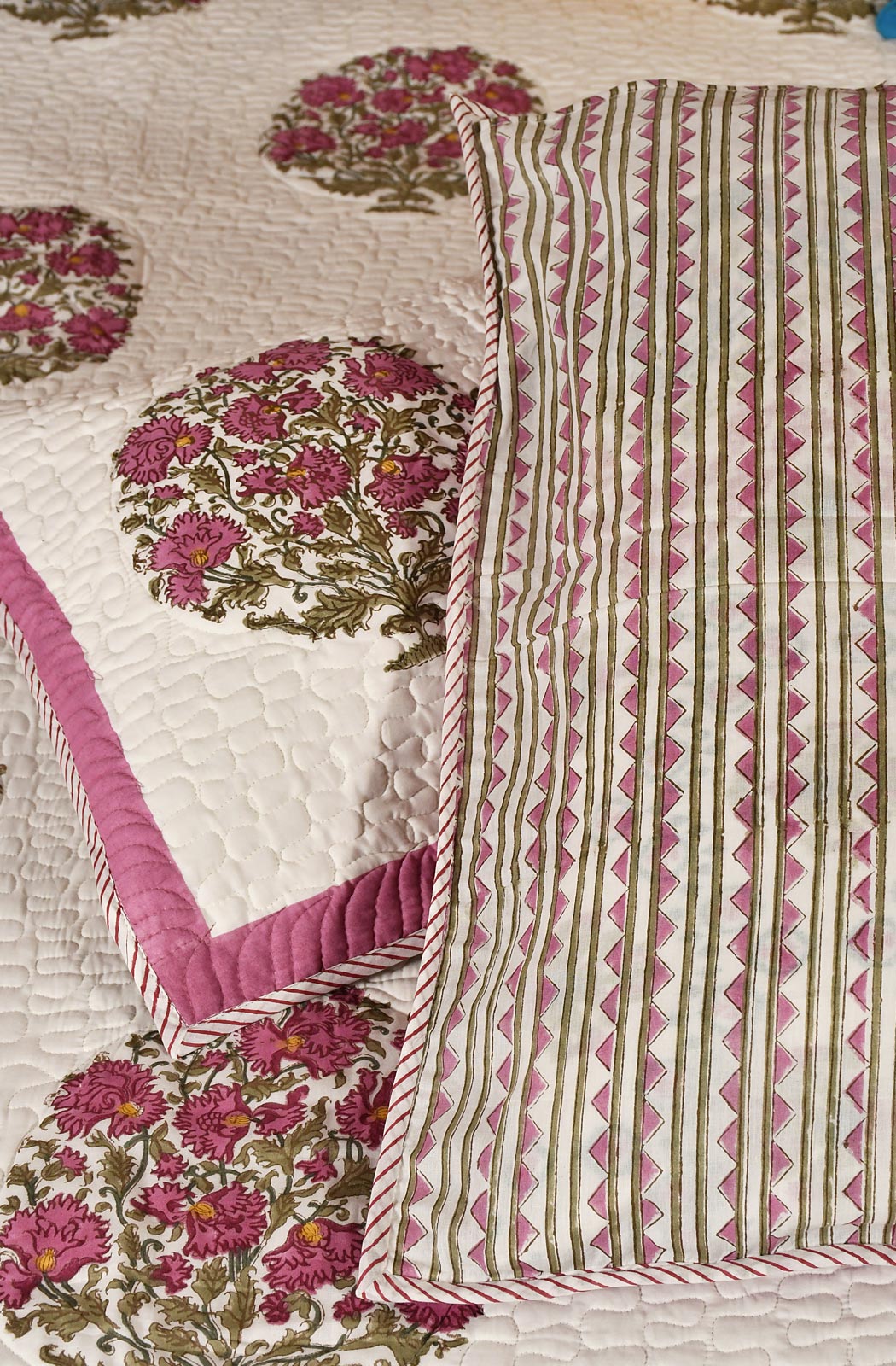 White Floral Block Printed Cotton Double Bedcover - Naksheband