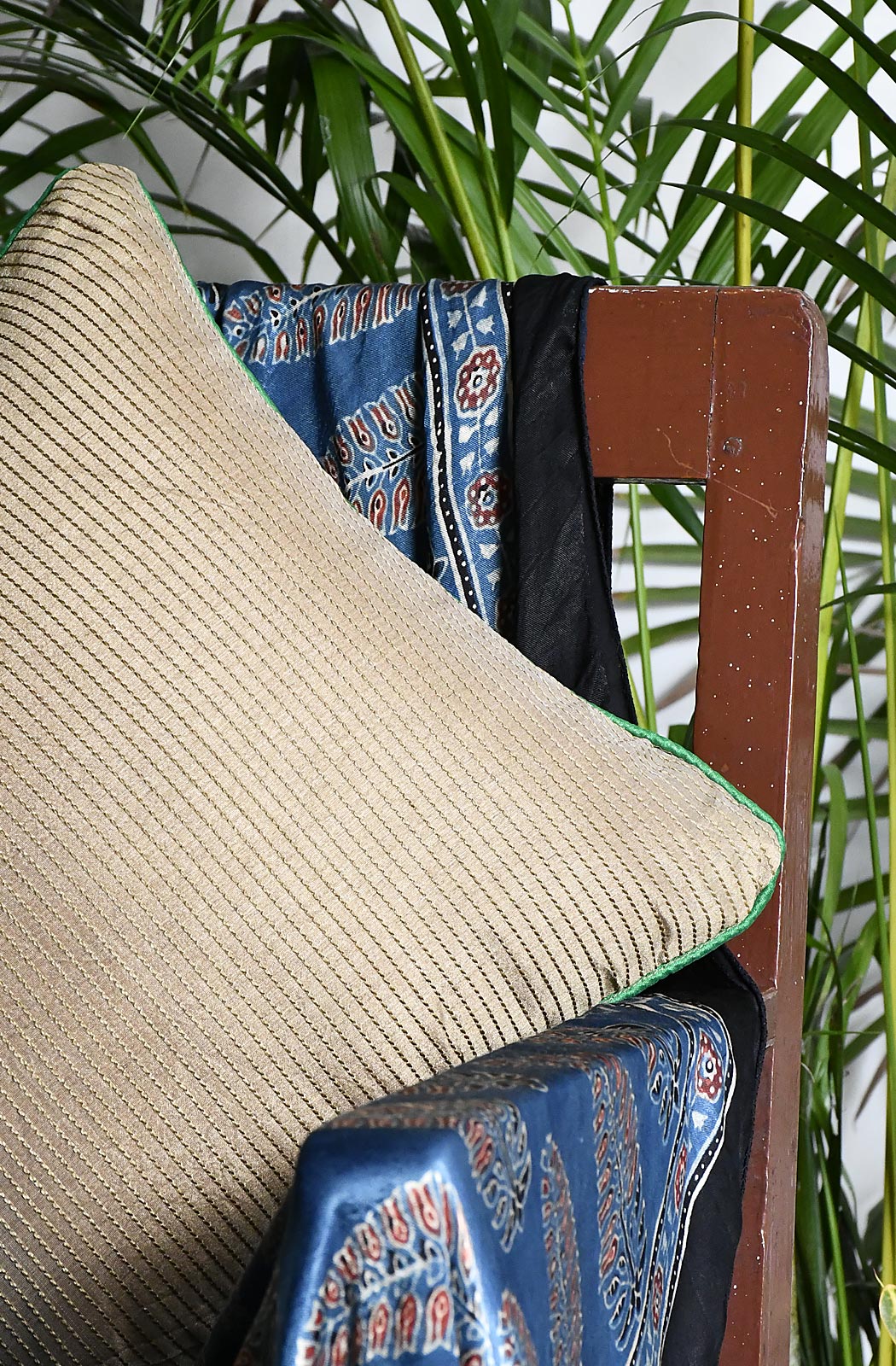 Beige Anchor Stitch Cotton 16x16 Cushion Covers - Naksheband