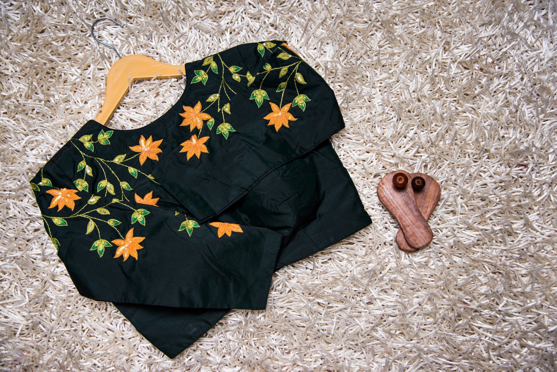 Emerald Green Color Pure Silk Embroidered Designer Blouse- Sacramento - Naksheband