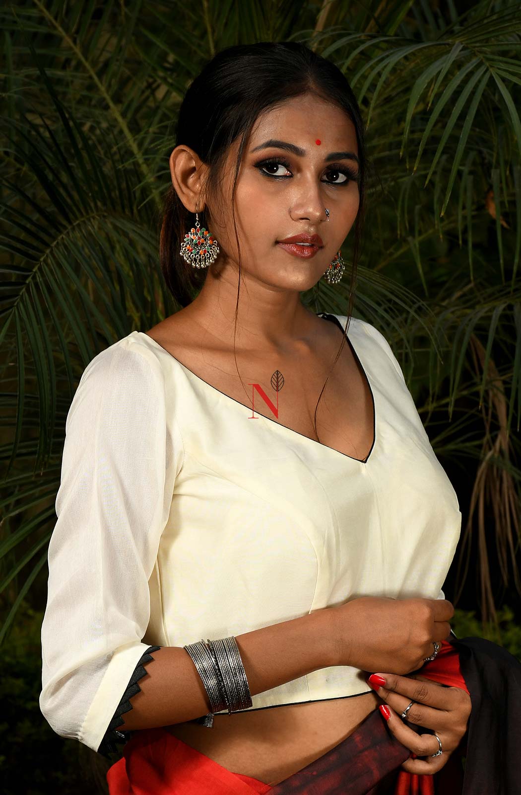 Cream Pure Silk Chanderi Hand Embroidered Designer Blouse - Naksheband