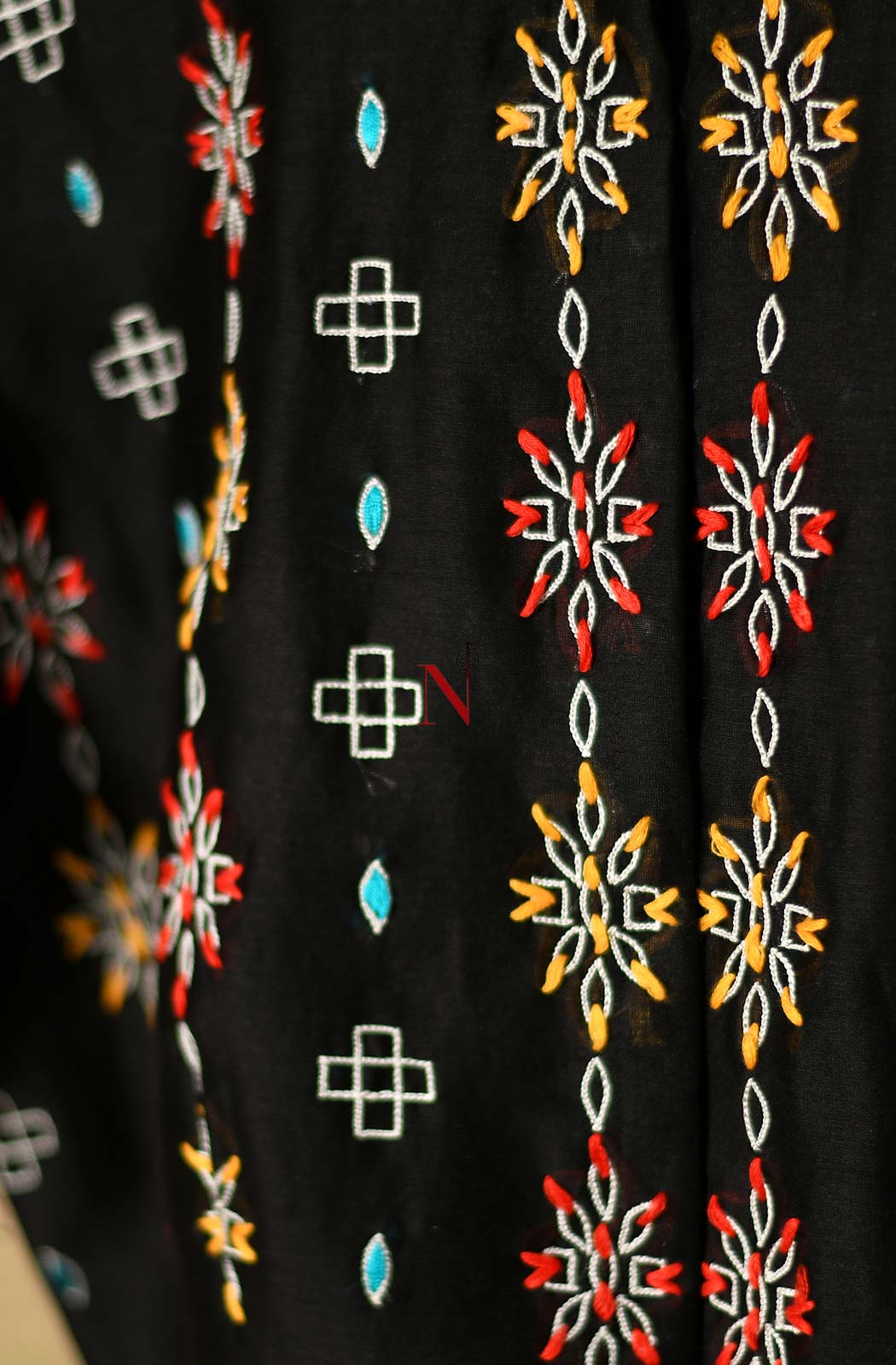Black Pure Silk Chanderi Hand Embroidered Designer Blouse - Naksheband