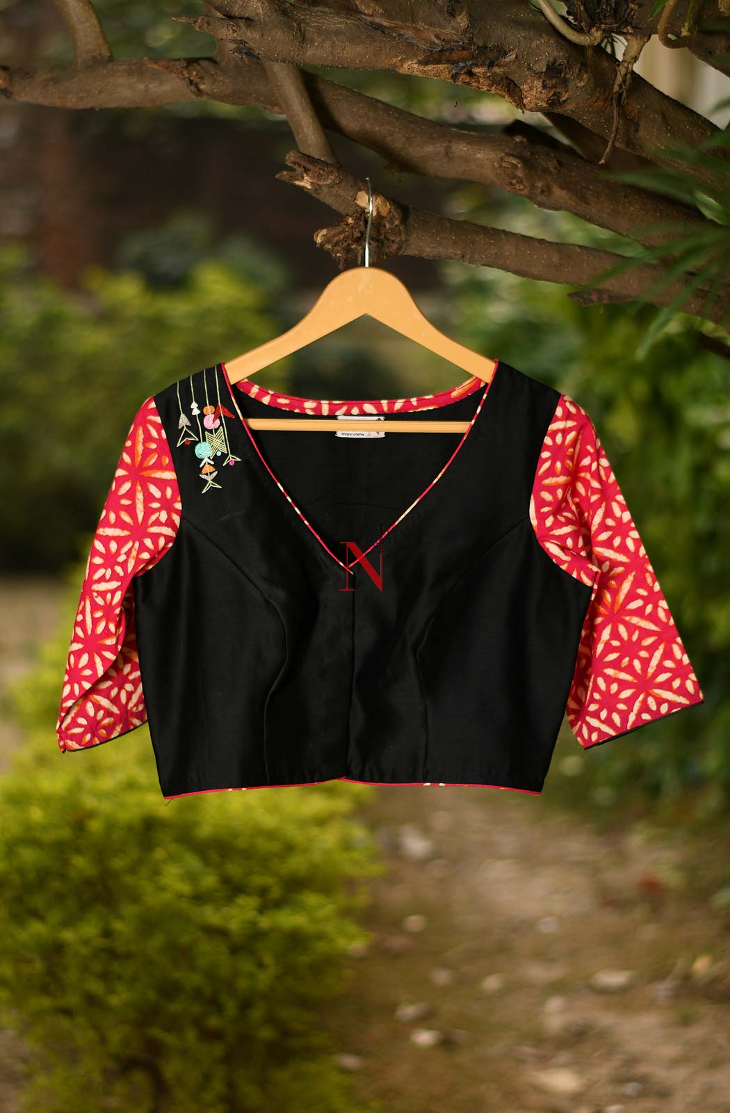 Black & Red Pure Silk Chanderi Hand Embroidered Designer Blouse - Naksheband