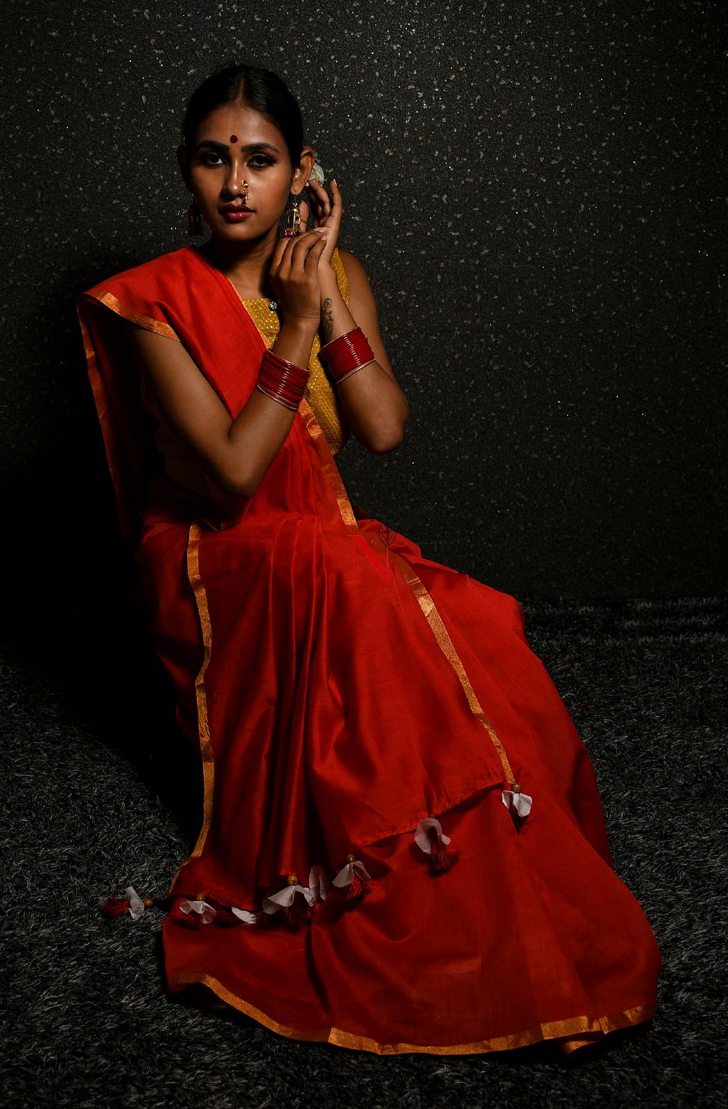 Red Pure Silk Chanderi Plain Saree - Naksheband