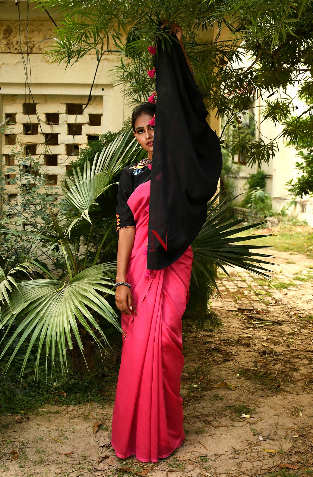 Pink & Black Pure Silk Chanderi Saree - Naksheband