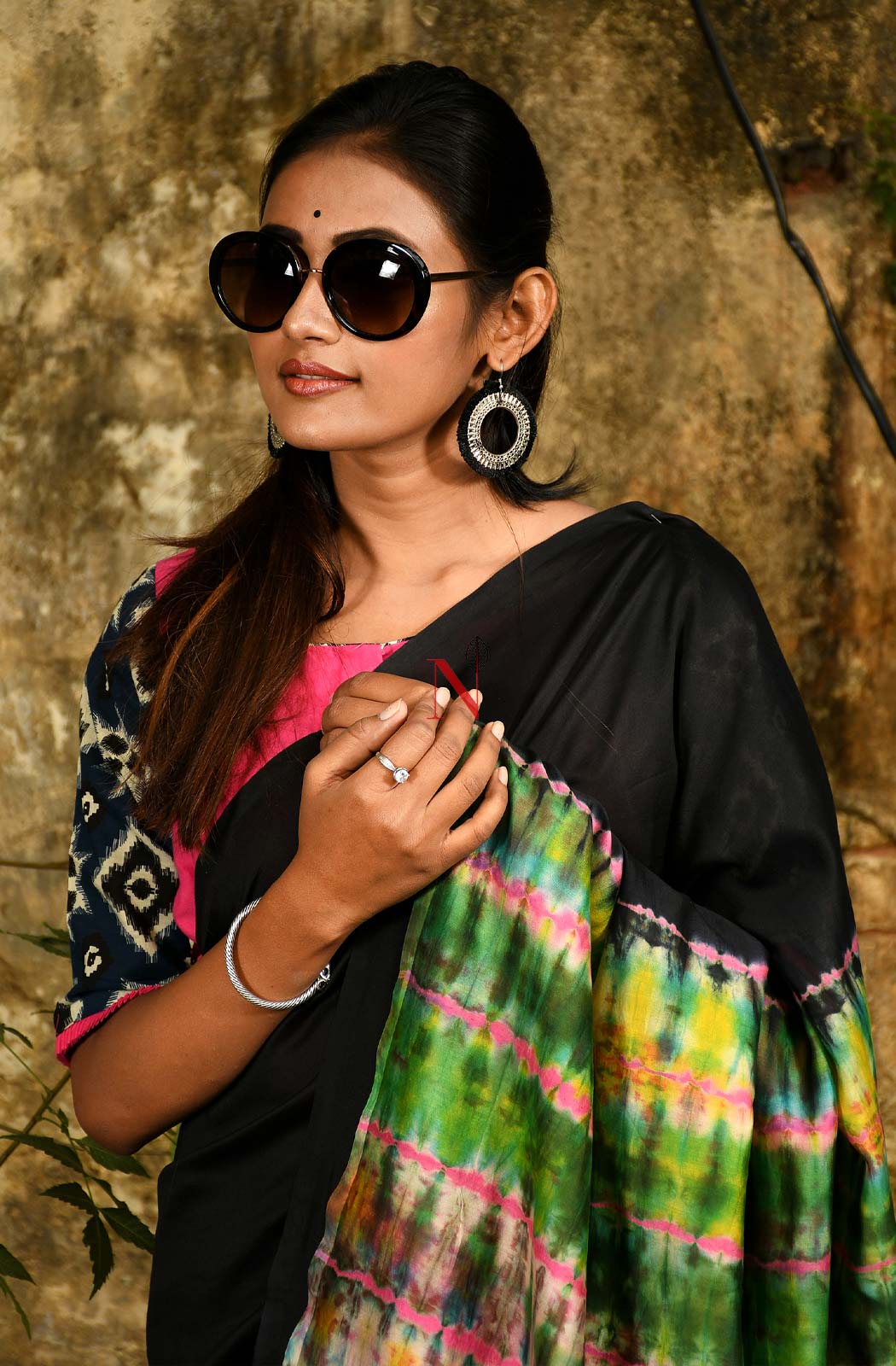 Black & Multicolor Pure Silk Chanderi Saree - Shibori - Naksheband