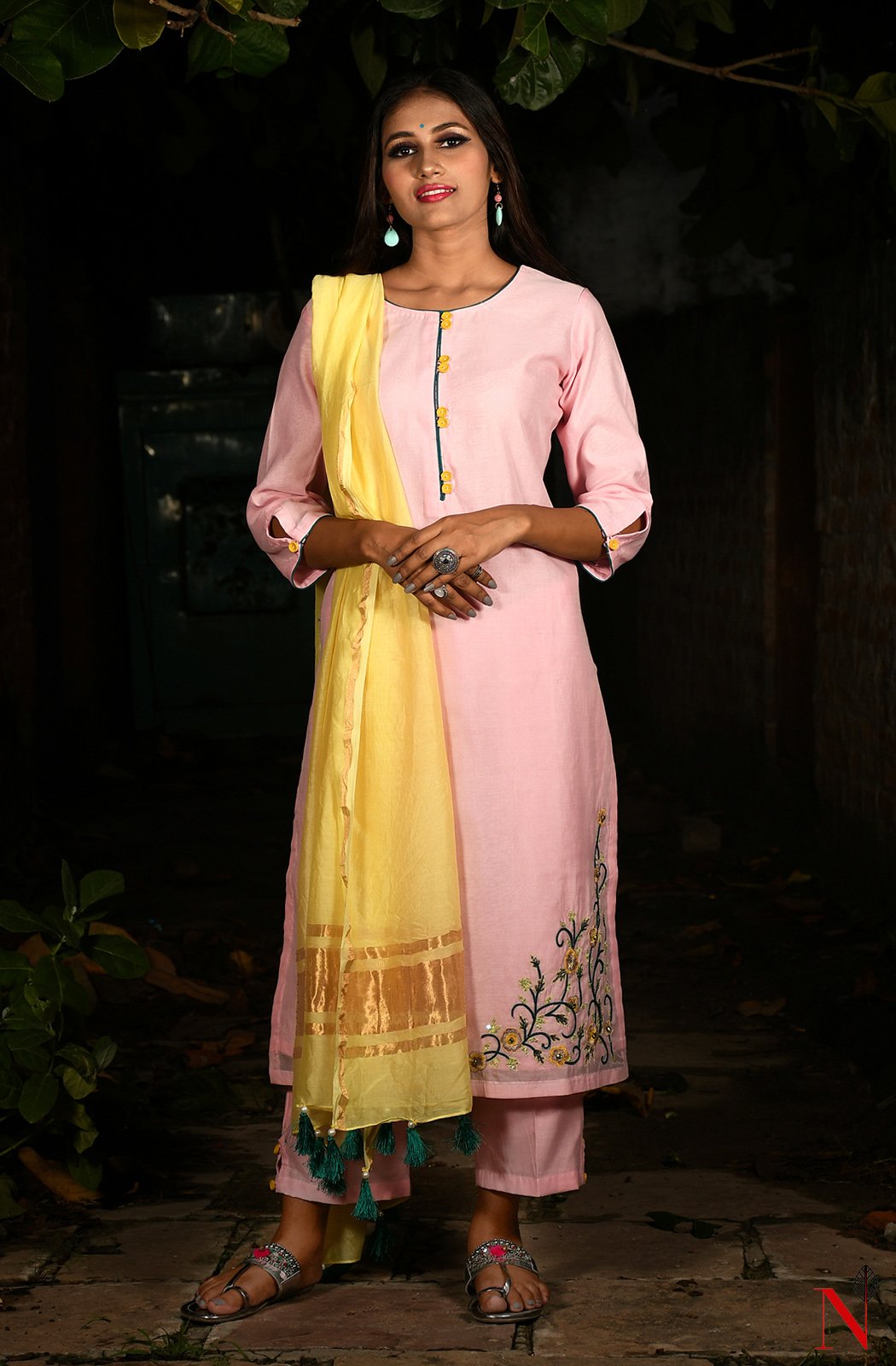 Pink Pure Silk Chanderi Hand Embroidered Suit Set - Naksheband