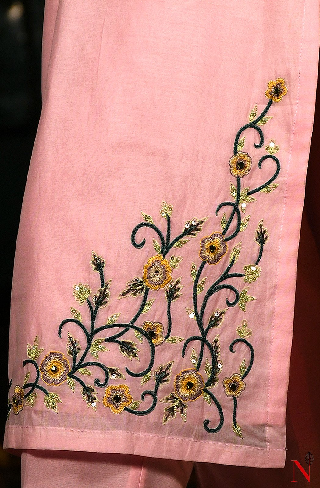 Pink Pure Silk Chanderi Hand Embroidered Suit Set - Naksheband