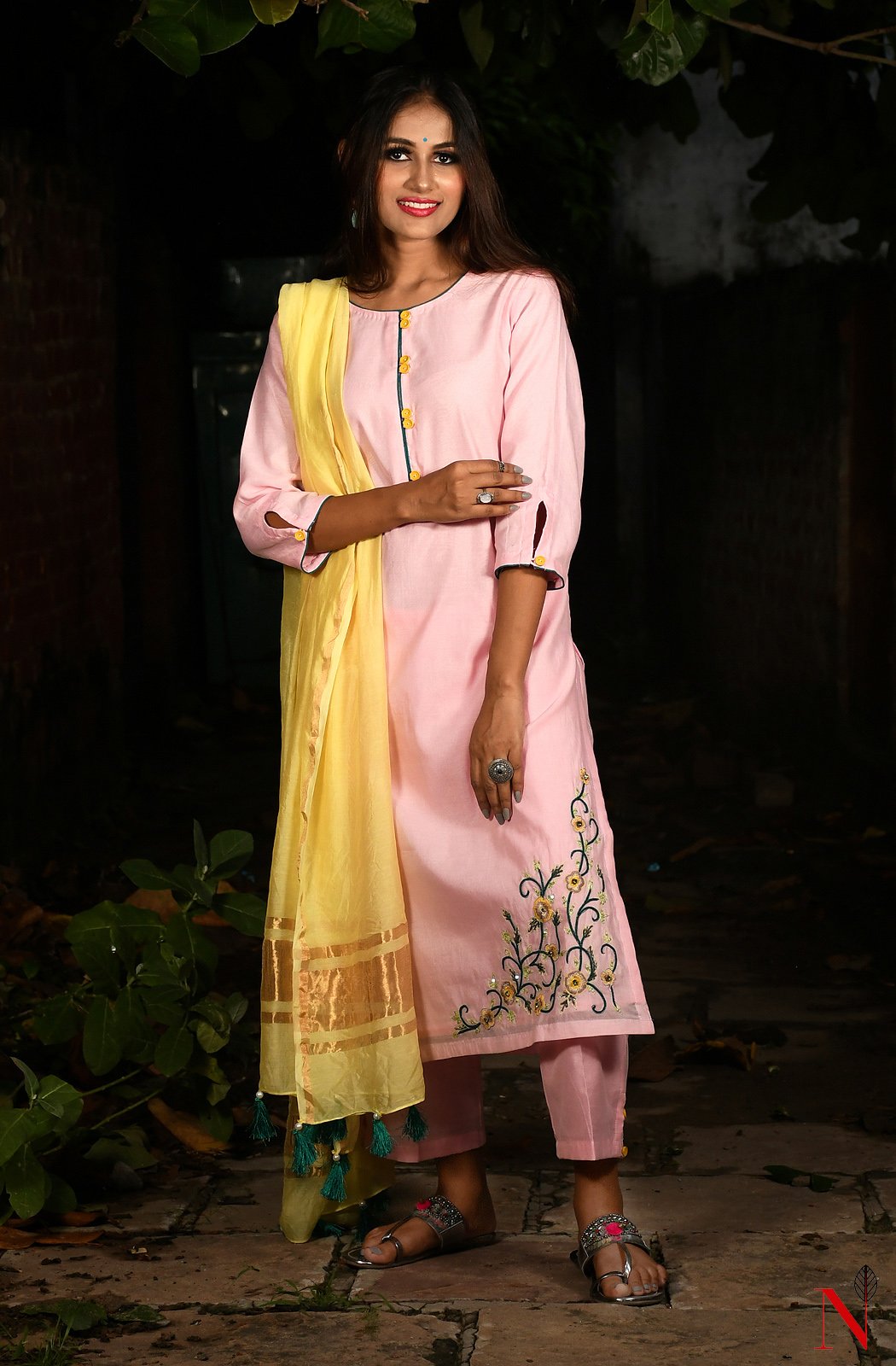 Pink Pure Silk Chanderi Hand Embroidered Suit Set - Naksheband