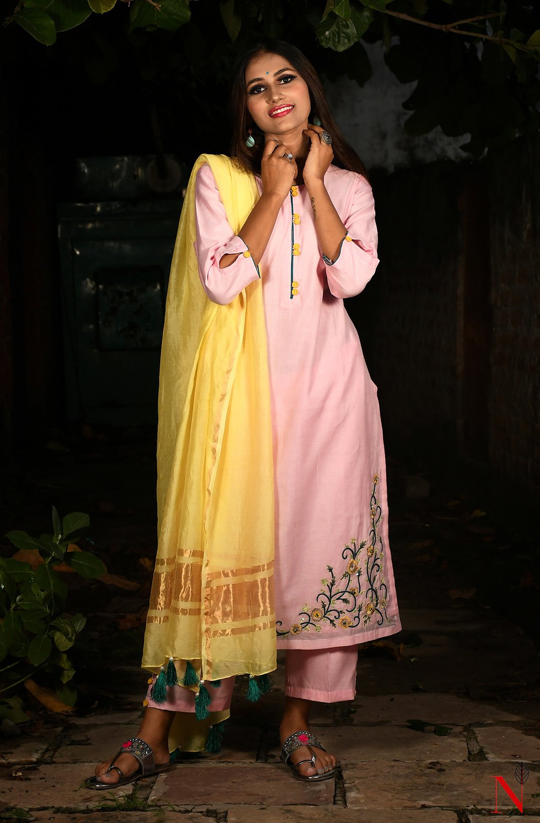 Pink Pure Silk Chanderi Hand Embroidered Suit Set - Naksheband