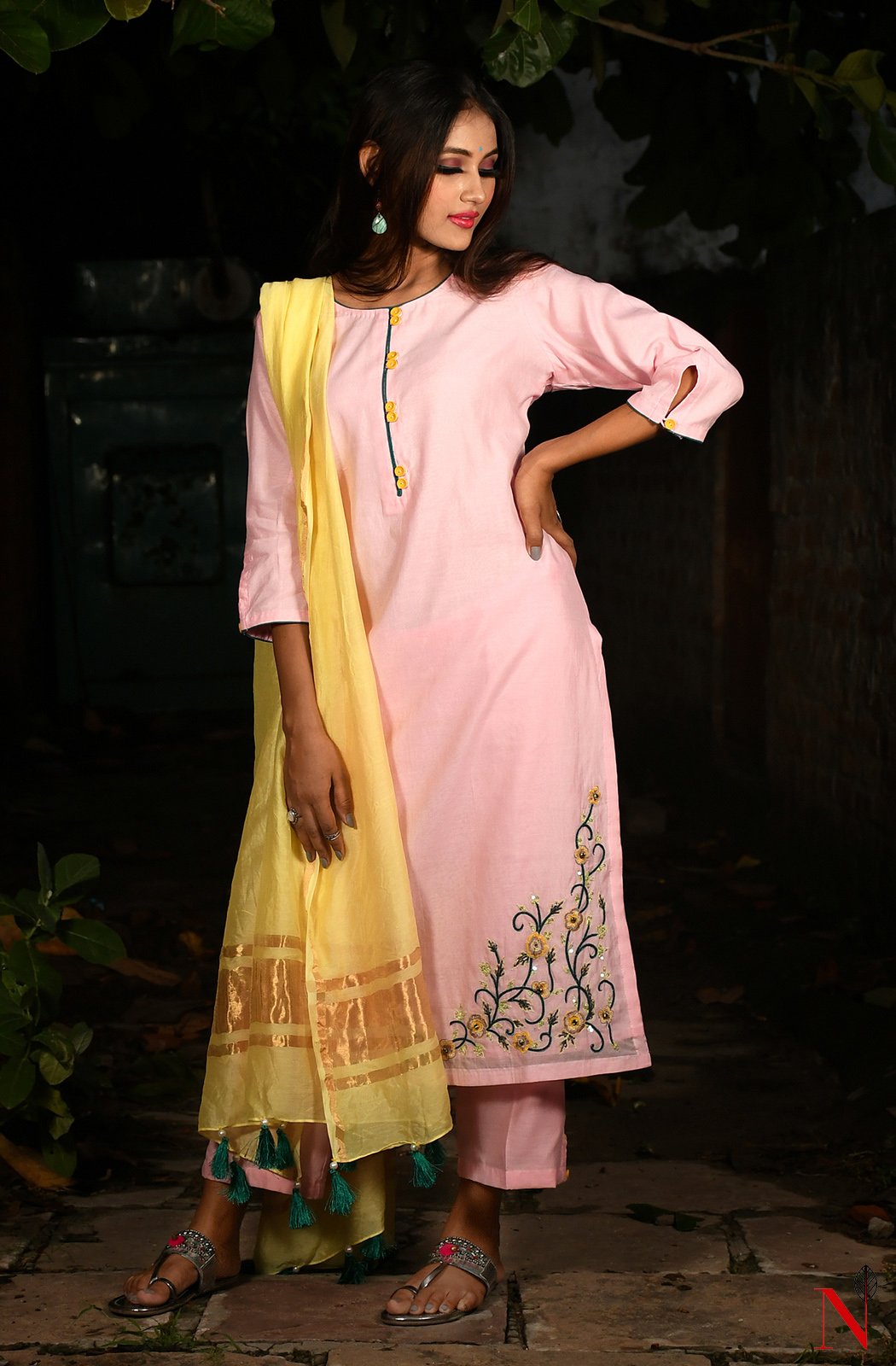 Pink Pure Silk Chanderi Hand Embroidered Suit Set - Naksheband