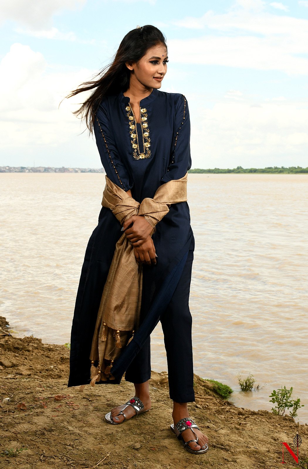 Navy Blue Pure Silk Chanderi Hand Embroidered Suit Set - Naksheband