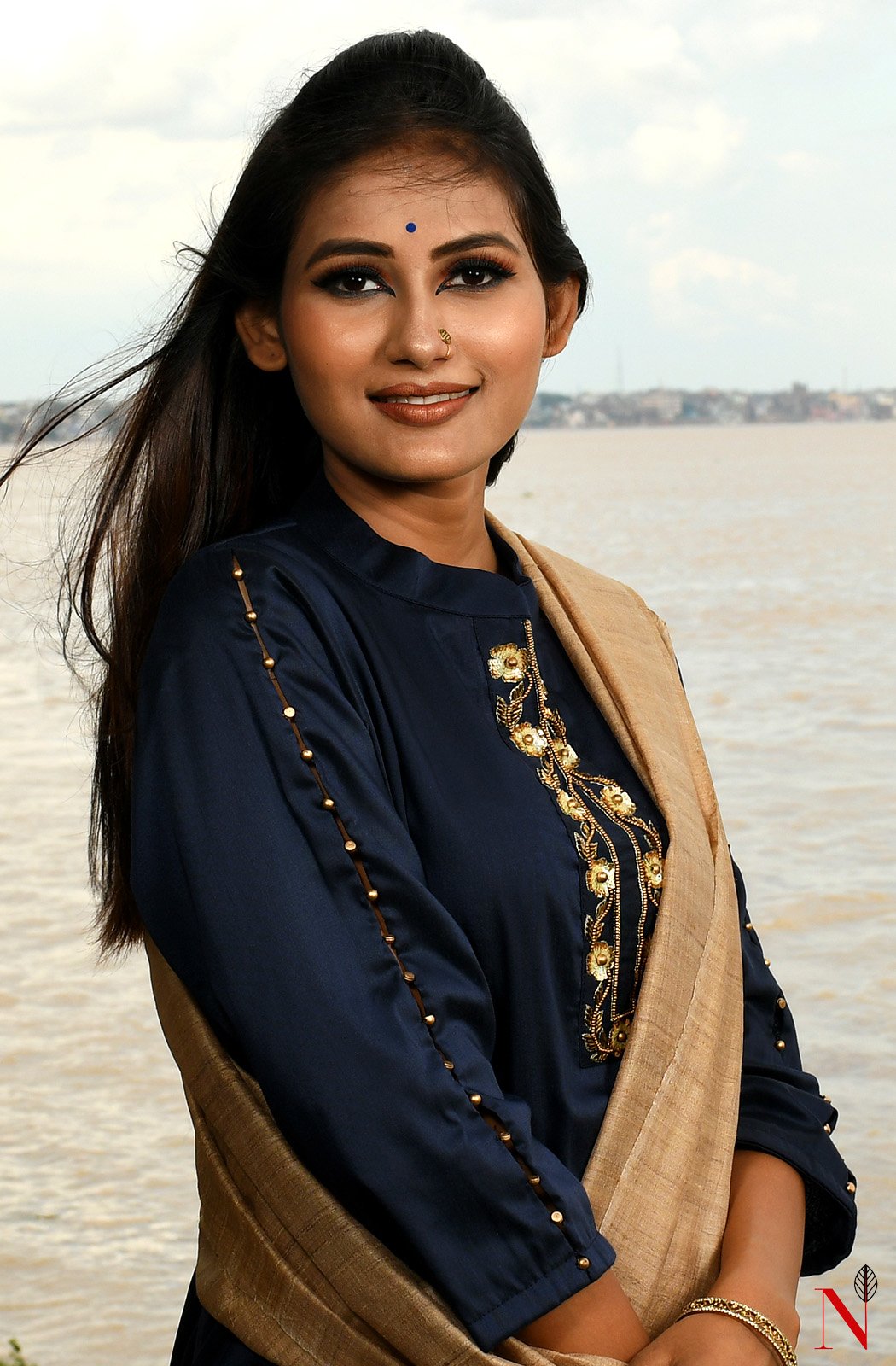 Navy Blue Pure Silk Chanderi Hand Embroidered Suit Set - Naksheband