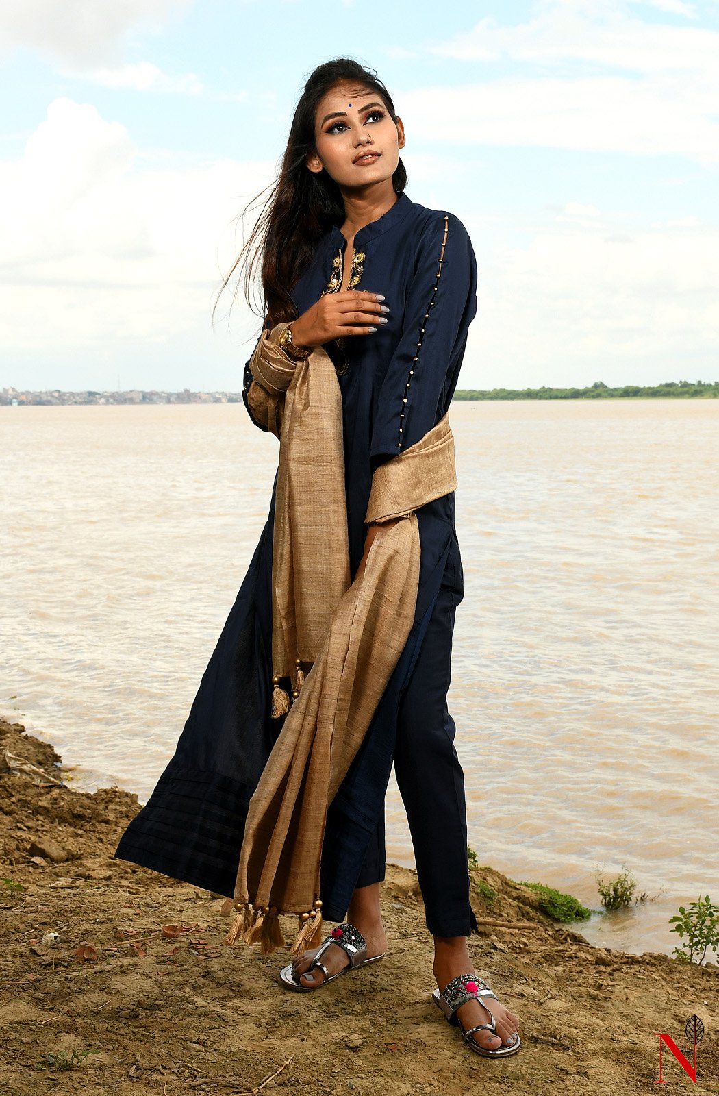 Navy Blue Pure Silk Chanderi Hand Embroidered Suit Set - Naksheband