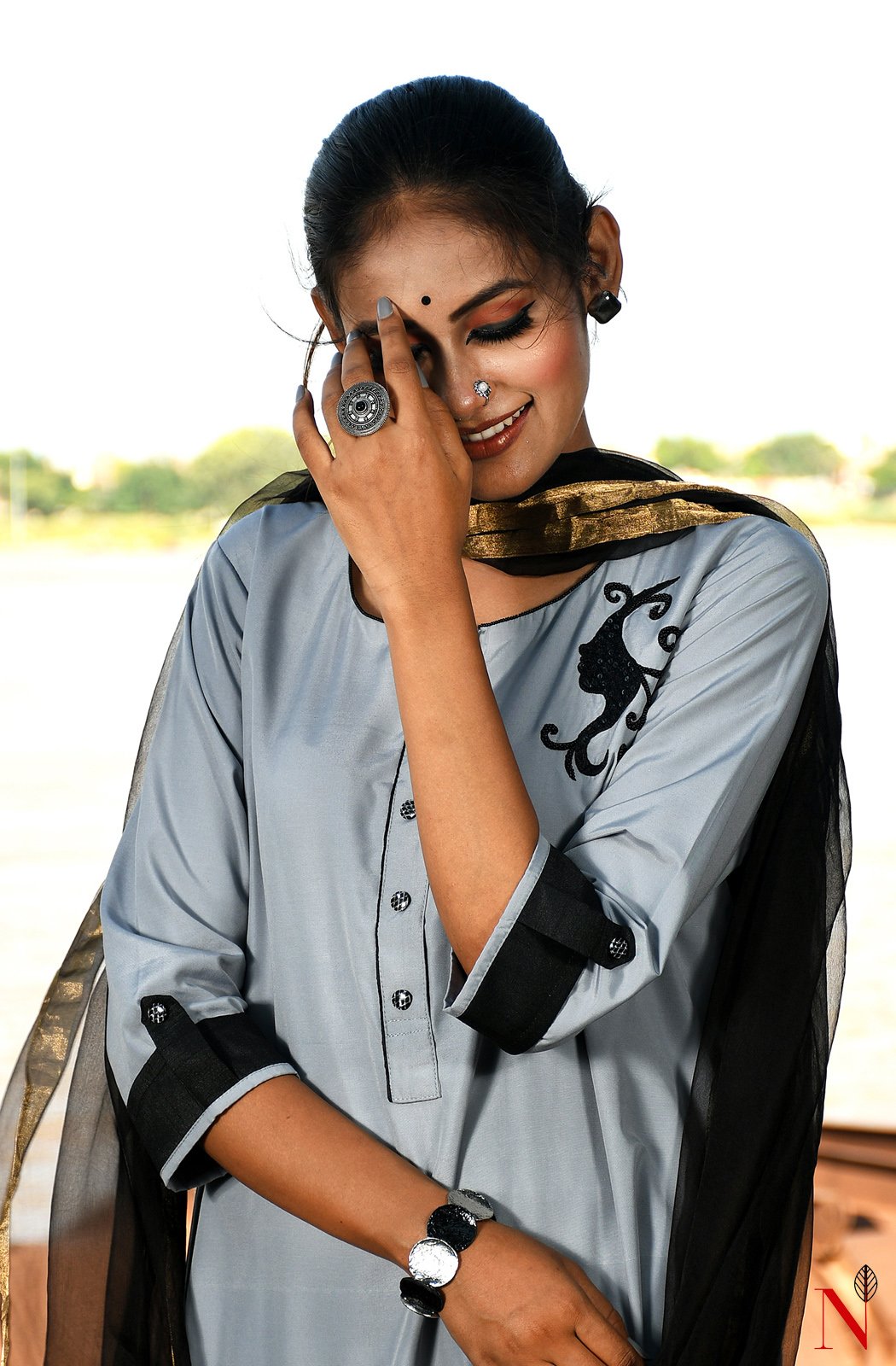 Grey Pure Cotton Hand Embroidered Suit Set - Naksheband