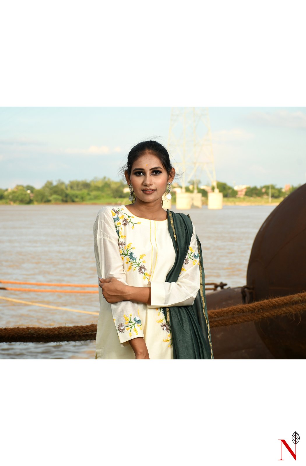 Cream Pure Silk Chanderi Hand Embroidered Suit Set - Naksheband