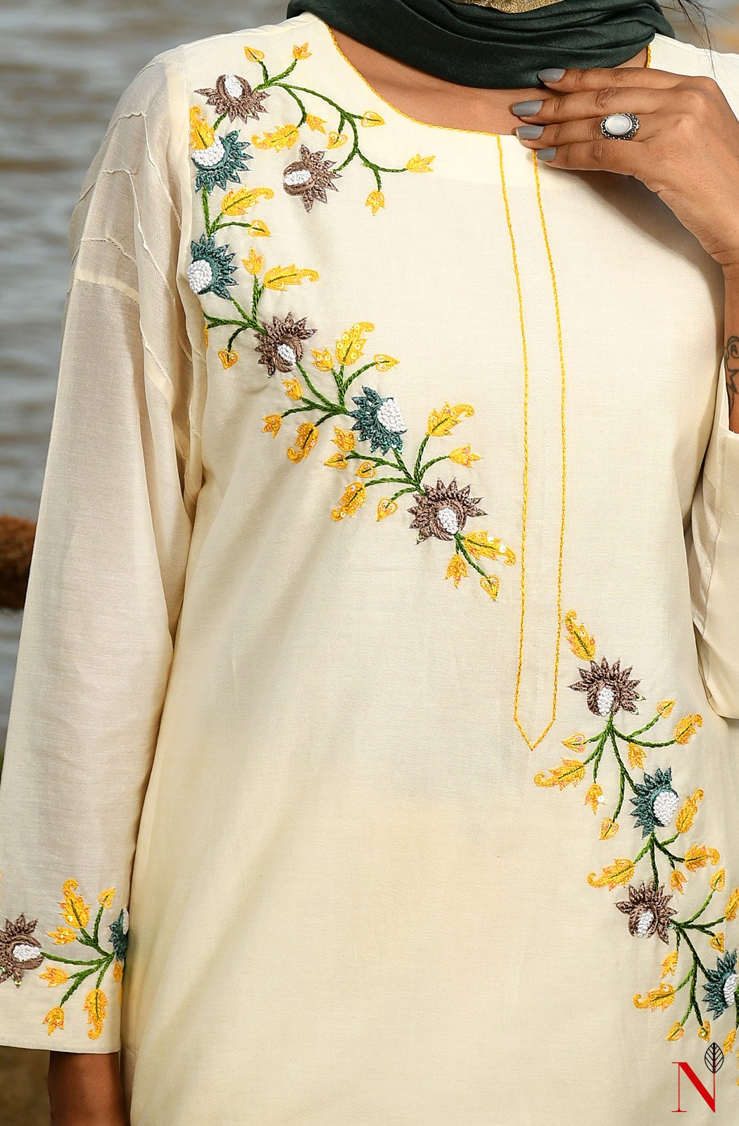 Cream Pure Silk Chanderi Hand Embroidered Suit Set - Naksheband