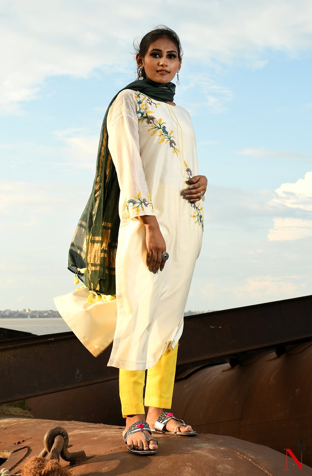 Cream Pure Silk Chanderi Hand Embroidered Suit Set - Naksheband