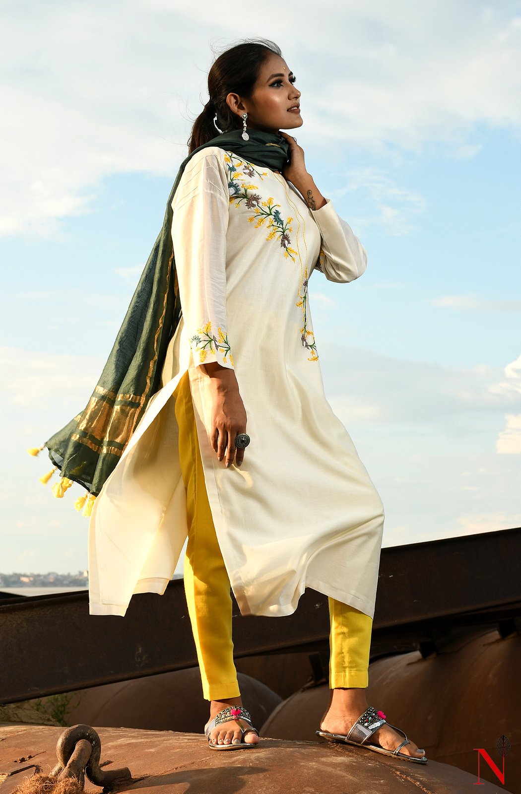 Cream Pure Silk Chanderi Hand Embroidered Suit Set - Naksheband