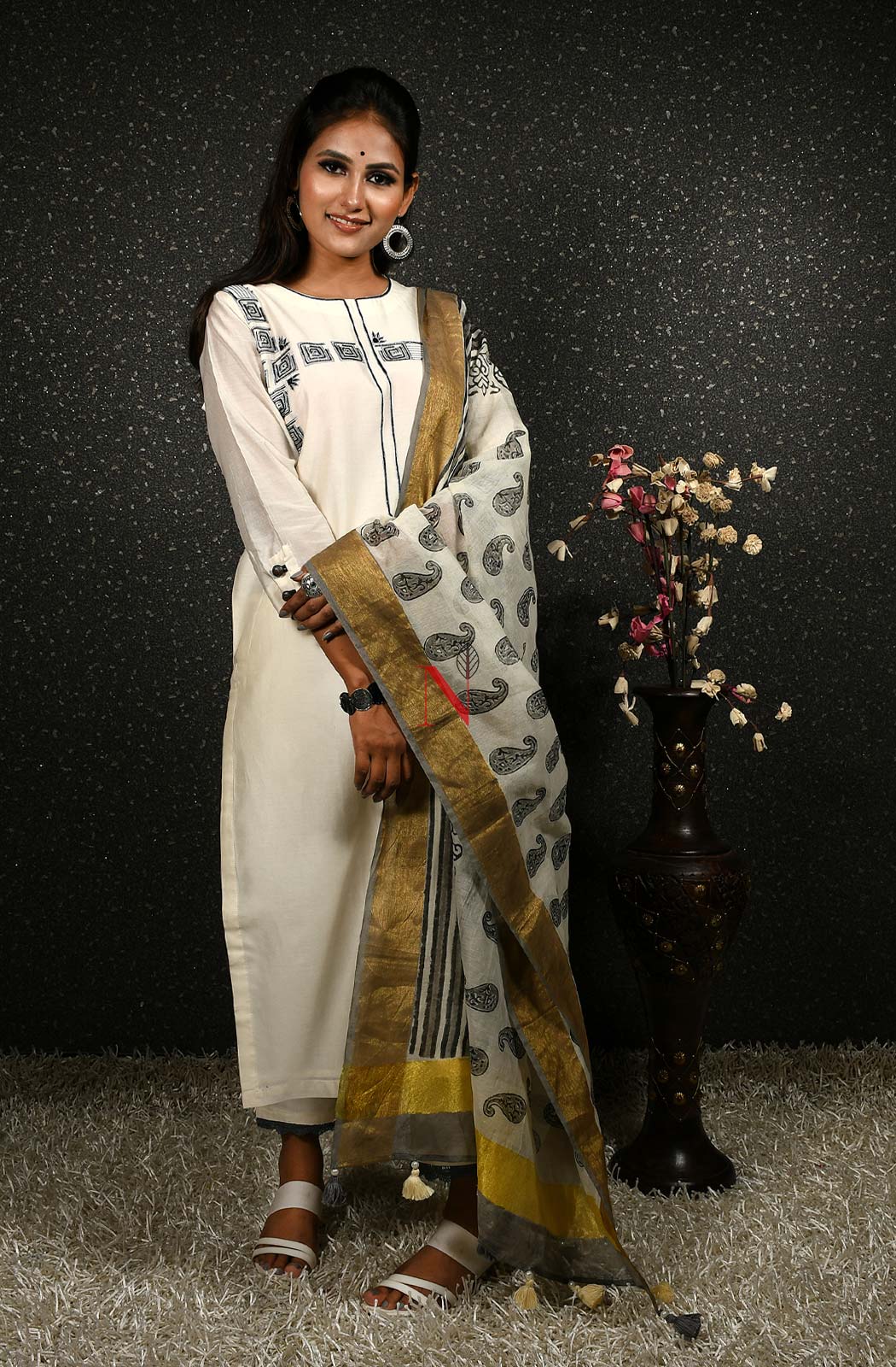 Cream Pure Cotton Hand Embroidered Suit Set - Naksheband