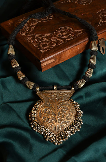 Nakkashi Oxidised Necklace