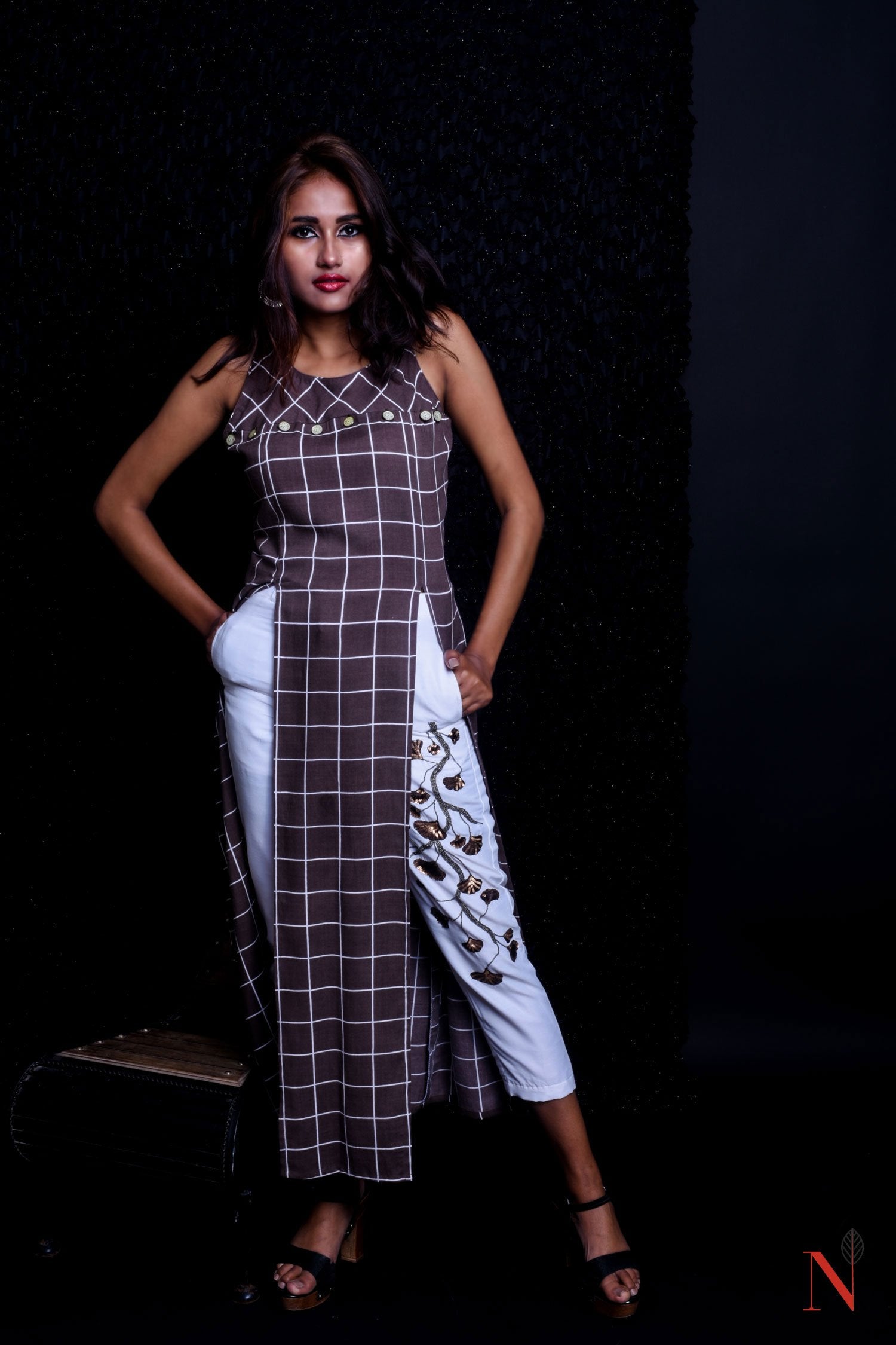Brownish Grey And White Color Indowestern Designer Suit Set - Milkweed - Naksheband