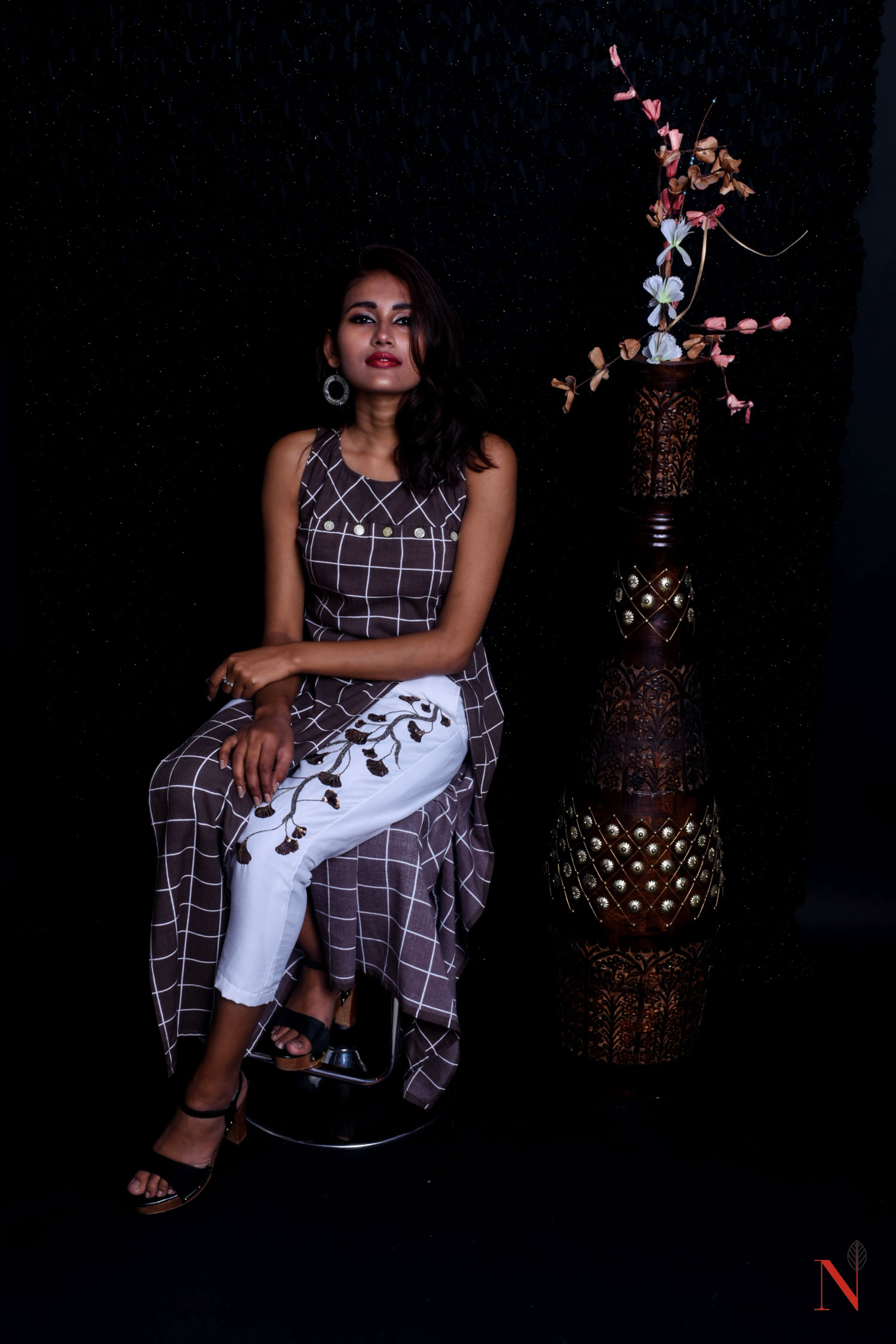 Brownish Grey And White Color Indowestern Designer Suit Set - Milkweed - Naksheband