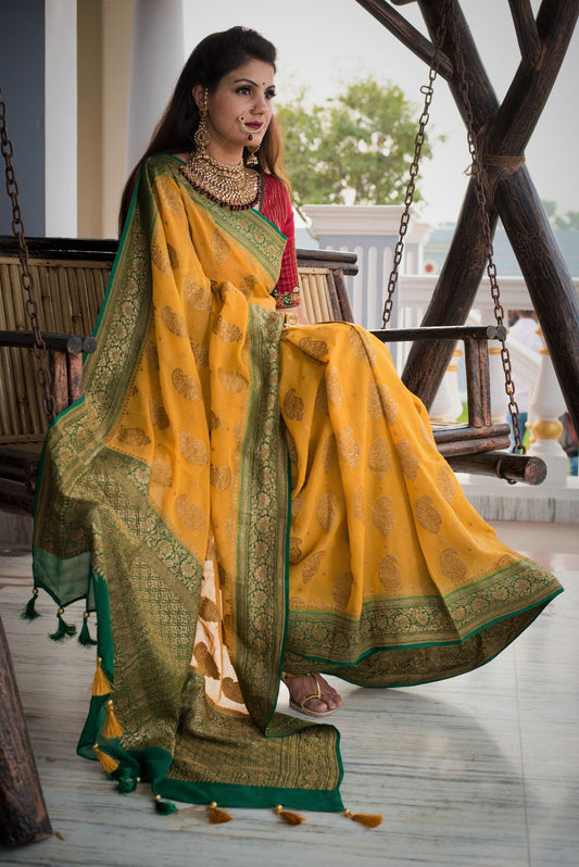 Pure Banarasi Saree khaddi  - Medallion - Naksheband