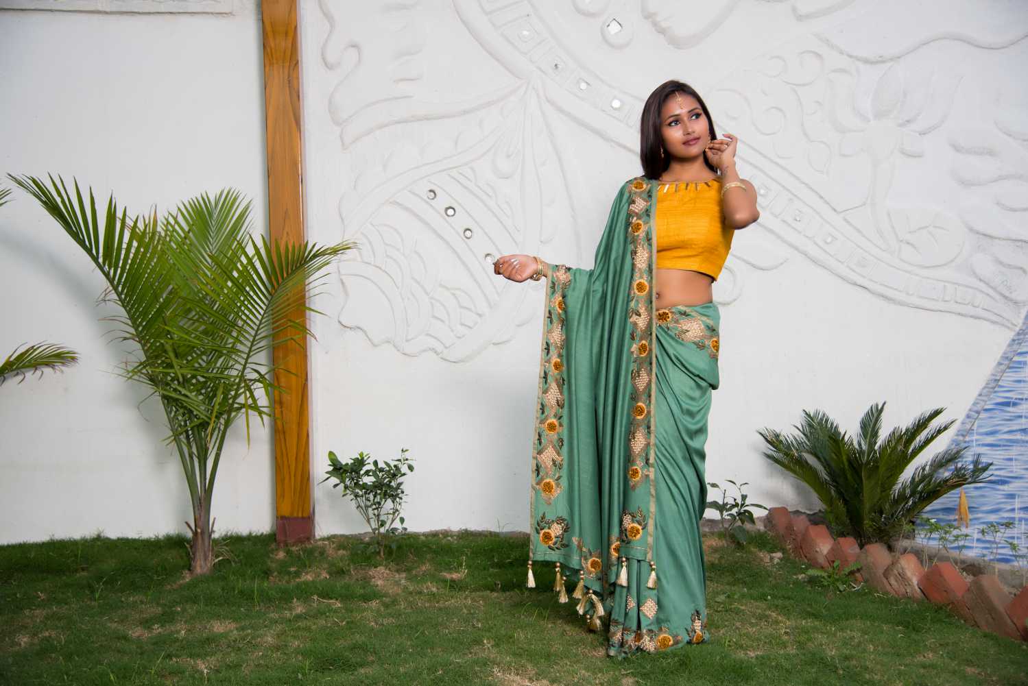 Designer Pure Monga Embroidery - Relic - Naksheband