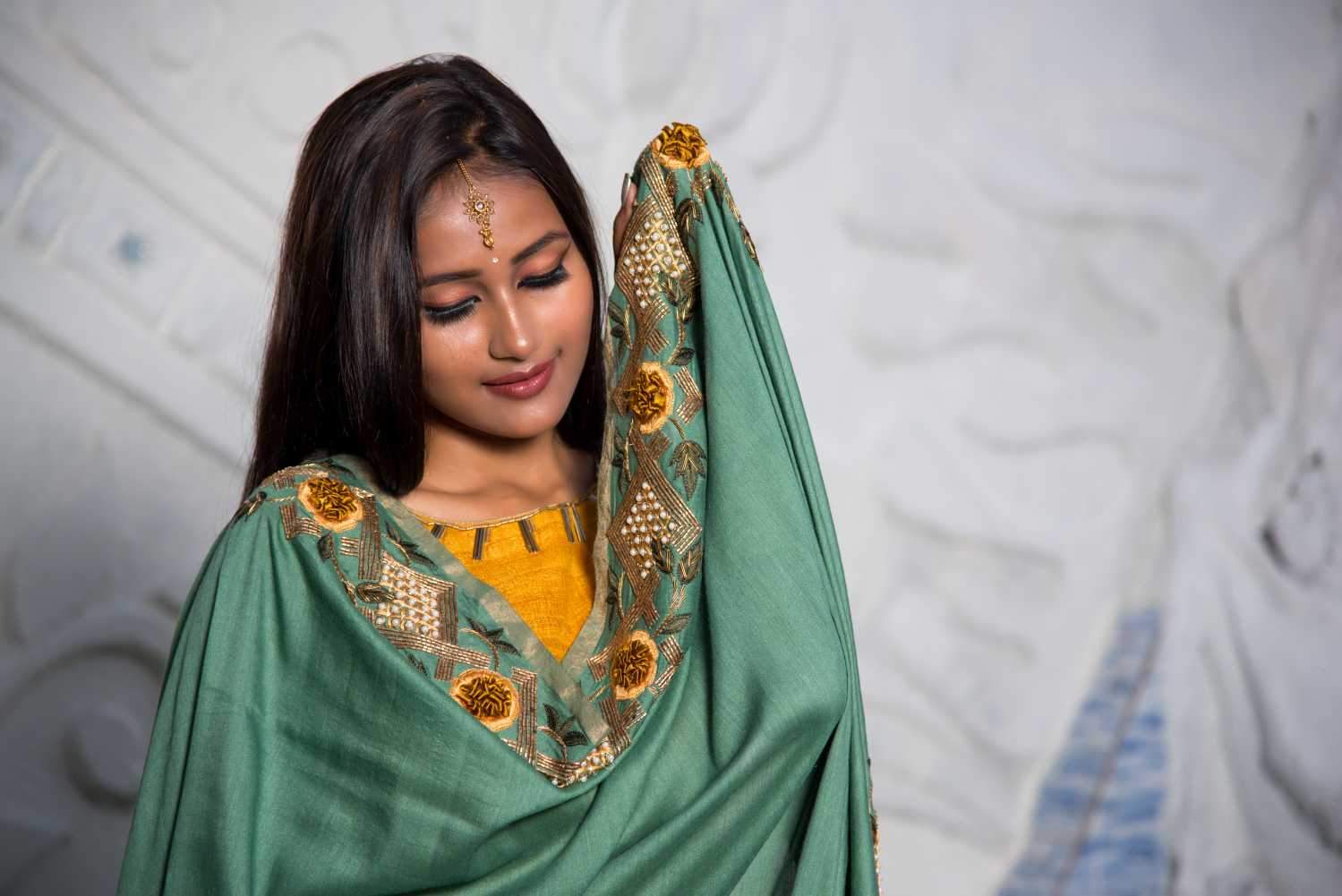Designer Pure Monga Embroidery - Relic - Naksheband