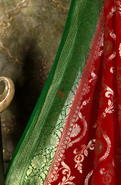 Red & Green Pure Banarasi Georgette Khaddi Dupatta