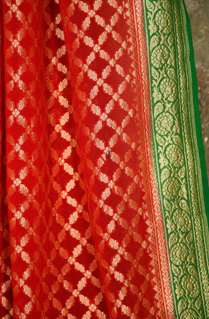 Red & Green Pure Banarasi Georgette Khaddi Dupatta