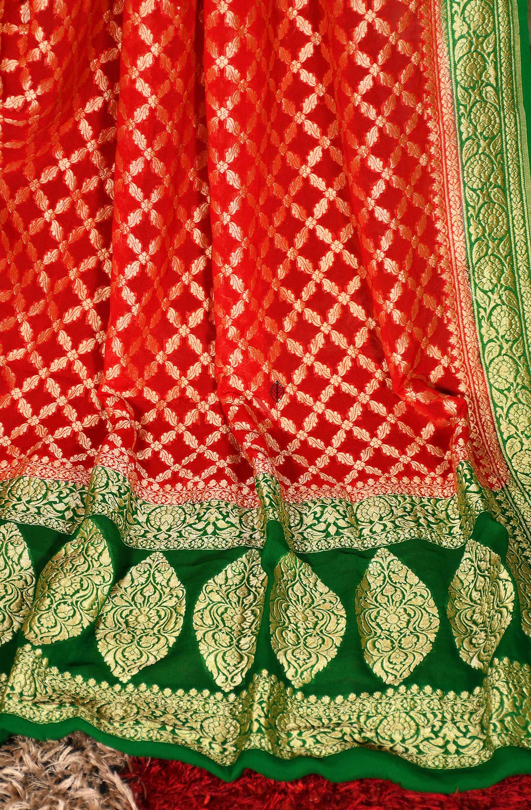 Red & Green Pure Banarasi Georgette Khaddi Dupatta