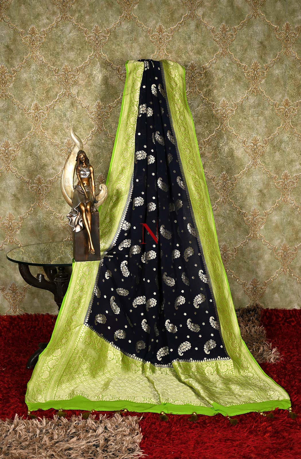 Black & Parrot Green Pure Banarasi Georgette Khaddi Dupatta