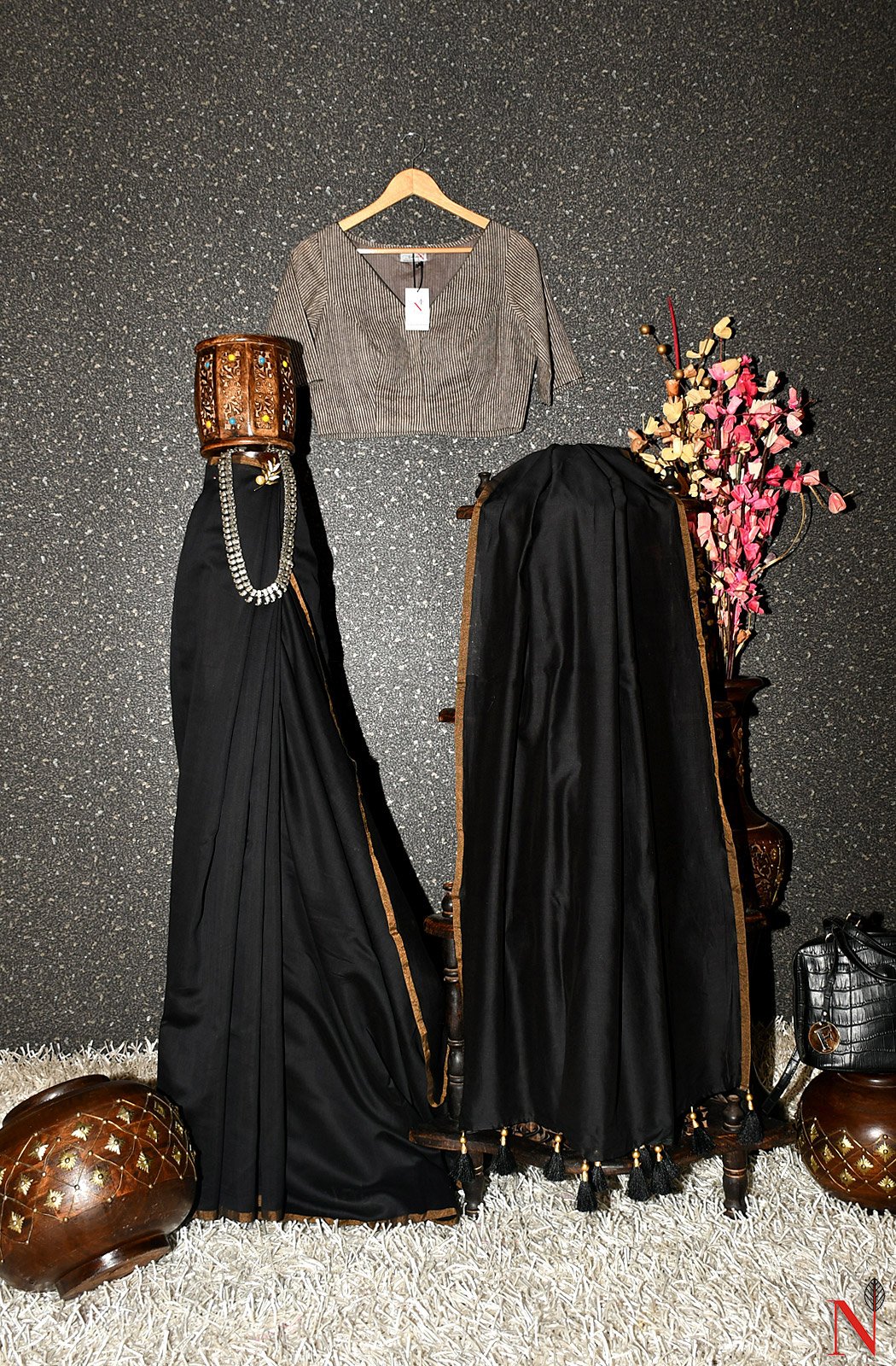 Black Pure Silk Chanderi Plain Saree - Black Beauty - Naksheband