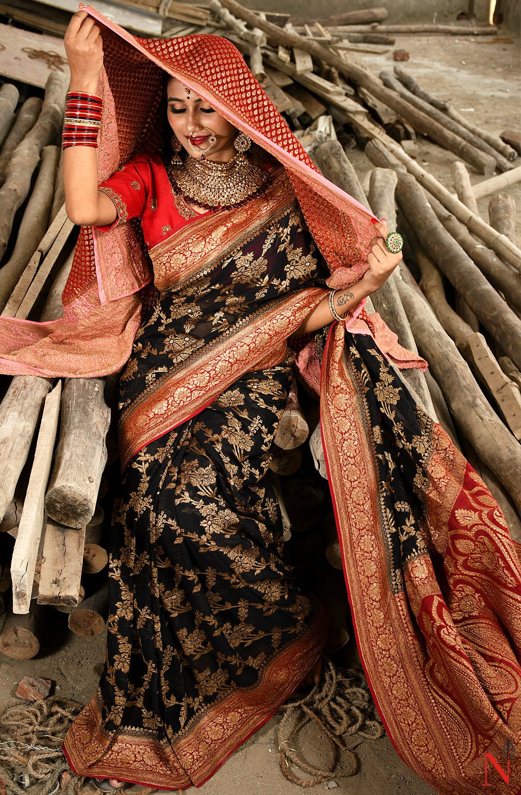 Black & Maroon Pure Banarasi Khaddi Georgette Saree - Shayamal - Naksheband