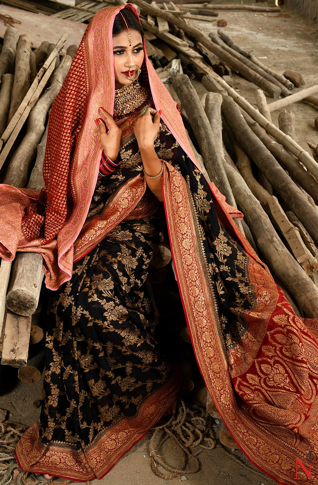 Black & Maroon Pure Banarasi Khaddi Georgette Saree - Shayamal - Naksheband