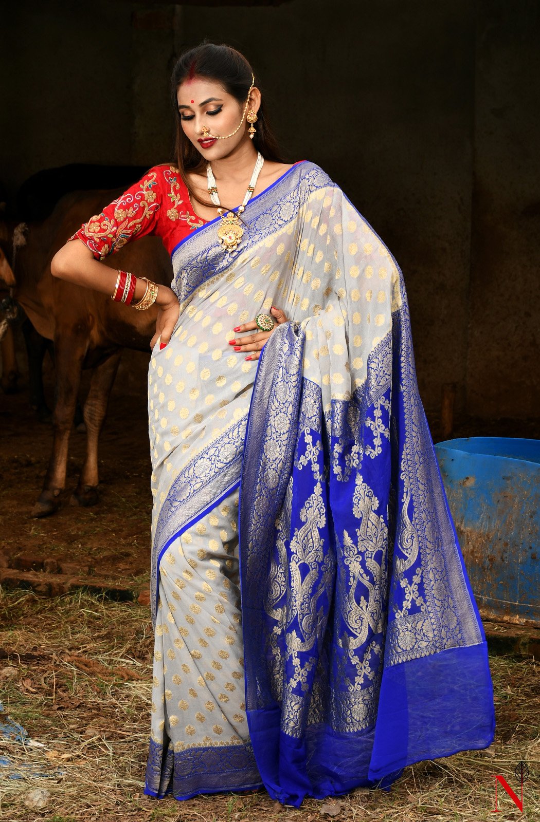 Grey & Blue Pure Banarasi Khaddi Georgette Saree - Dhusar - Naksheband