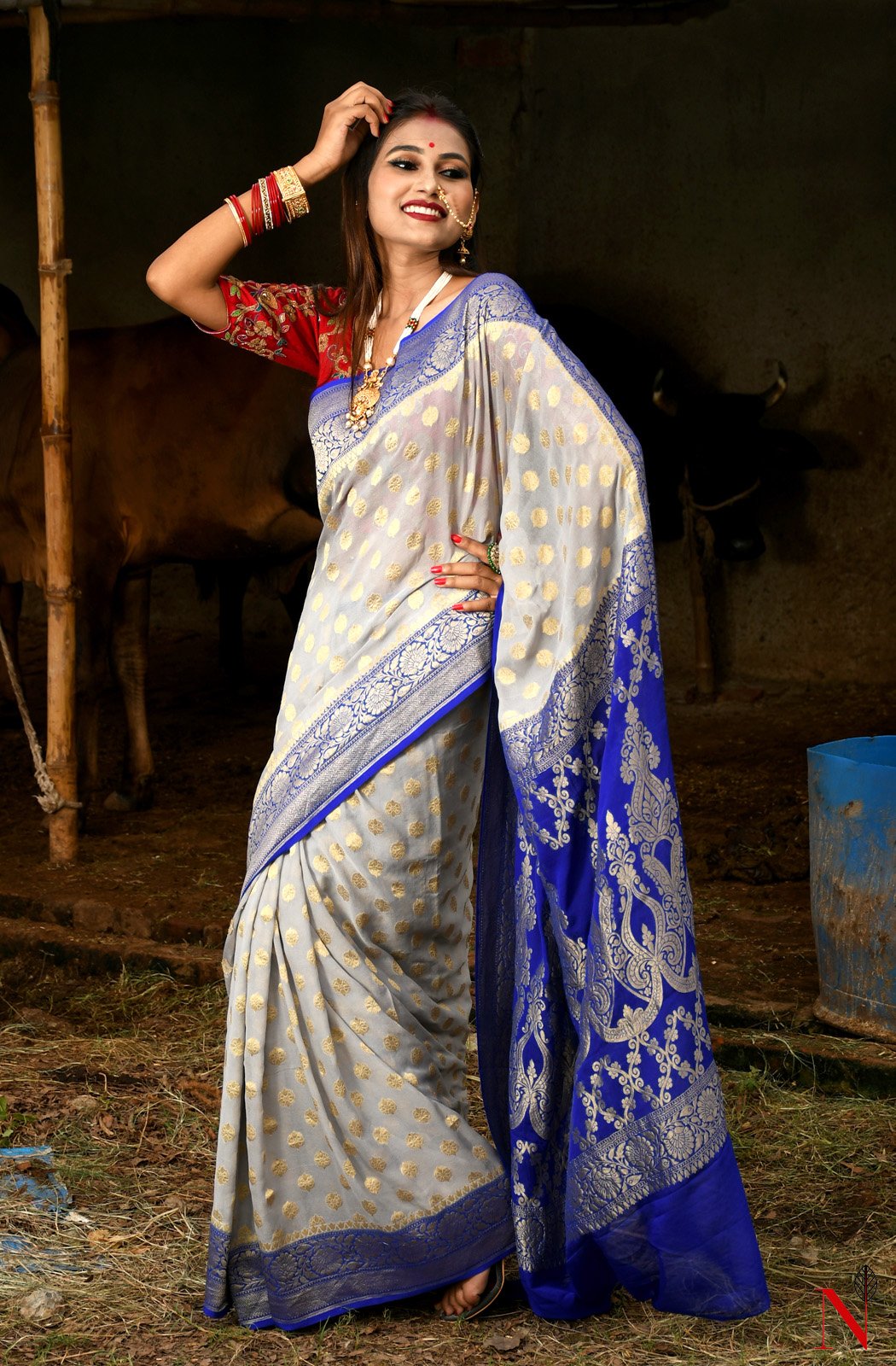 Grey & Blue Pure Banarasi Khaddi Georgette Saree - Dhusar - Naksheband