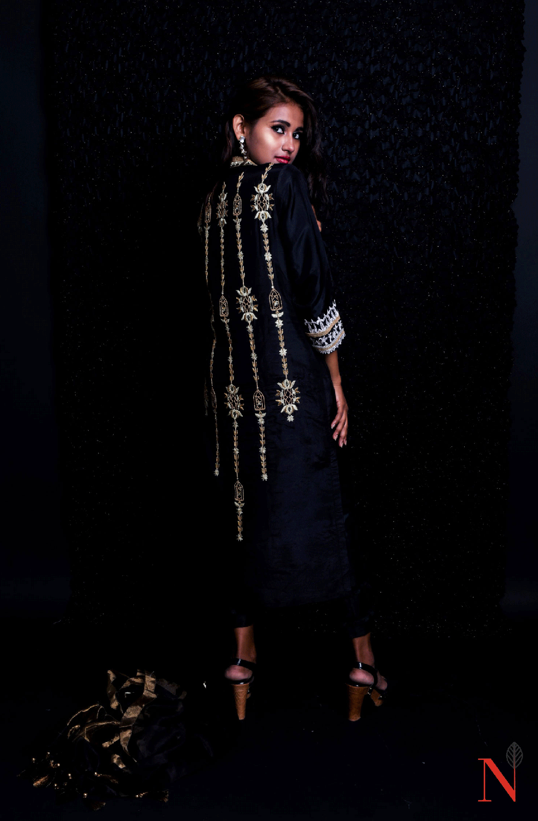Black Pure Mudal Silk Hand Embroidered Suit Set - Naksheband