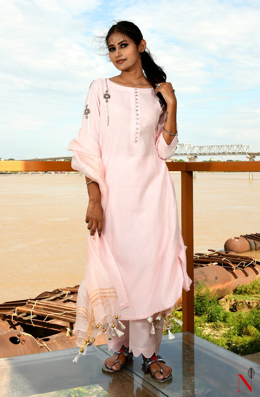 Pink Pure Silk Chanderi Hand Embroidered Suit Set - Naksheband