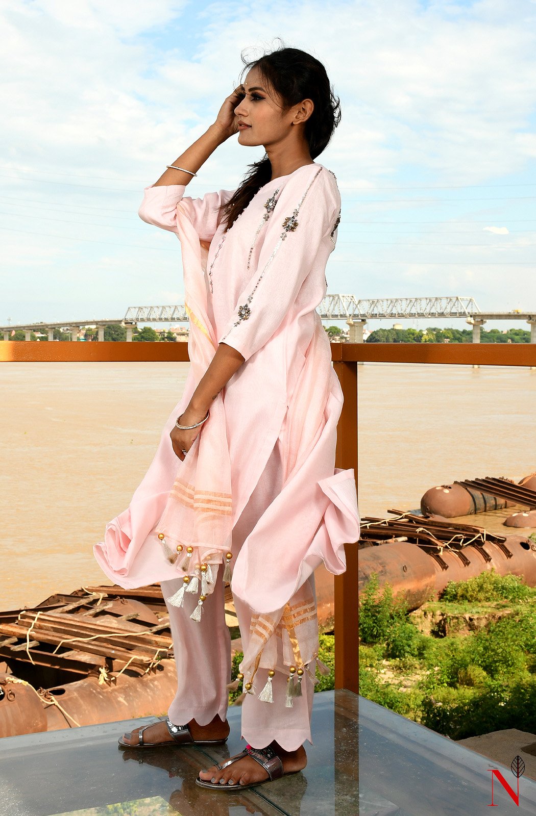 Pink Pure Silk Chanderi Hand Embroidered Suit Set - Naksheband