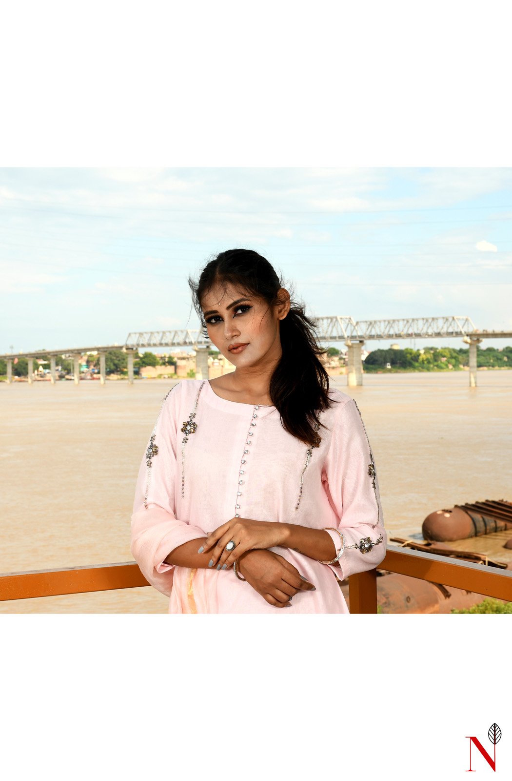 Pink Pure Silk Chanderi Hand Embroidered Suit Set - Naksheband