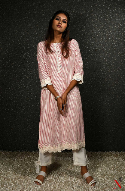 White And Red Pure Cotton Suit Set - Naksheband