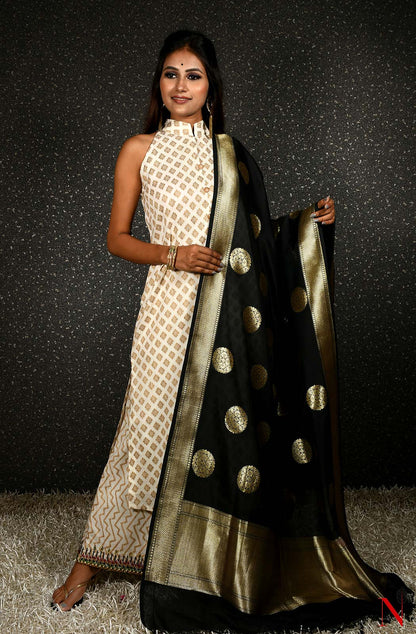 White Pure Cotton Hand Embroidered Suit Set - Naksheband
