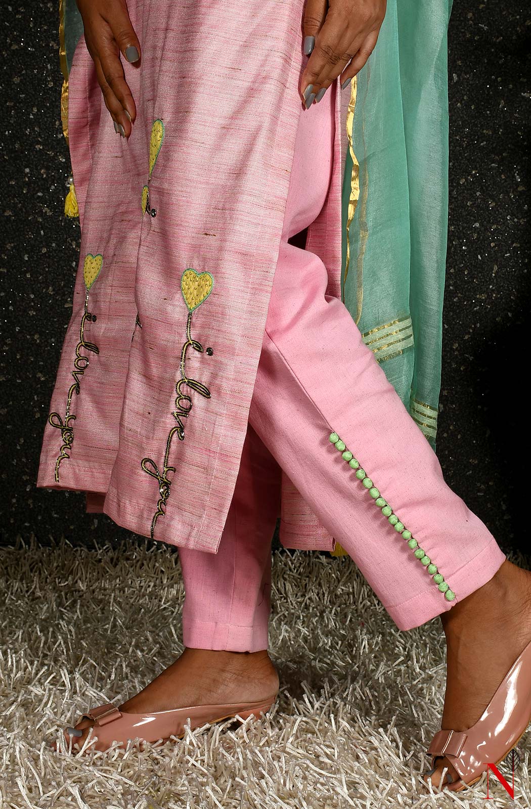 Pink Pure Cotton Hand Embroidered Suit Set - Naksheband
