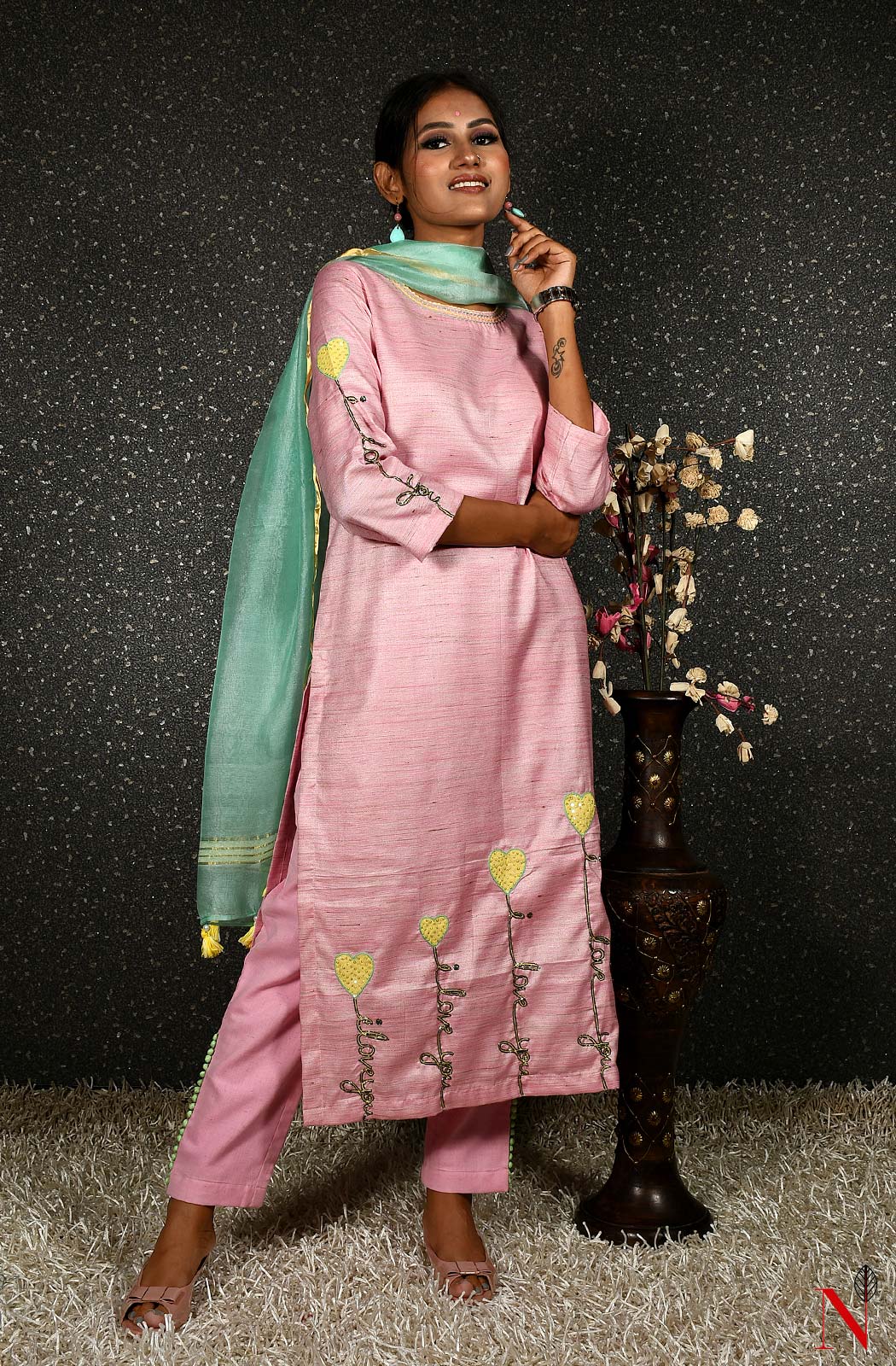 Pink Pure Cotton Hand Embroidered Suit Set - Naksheband