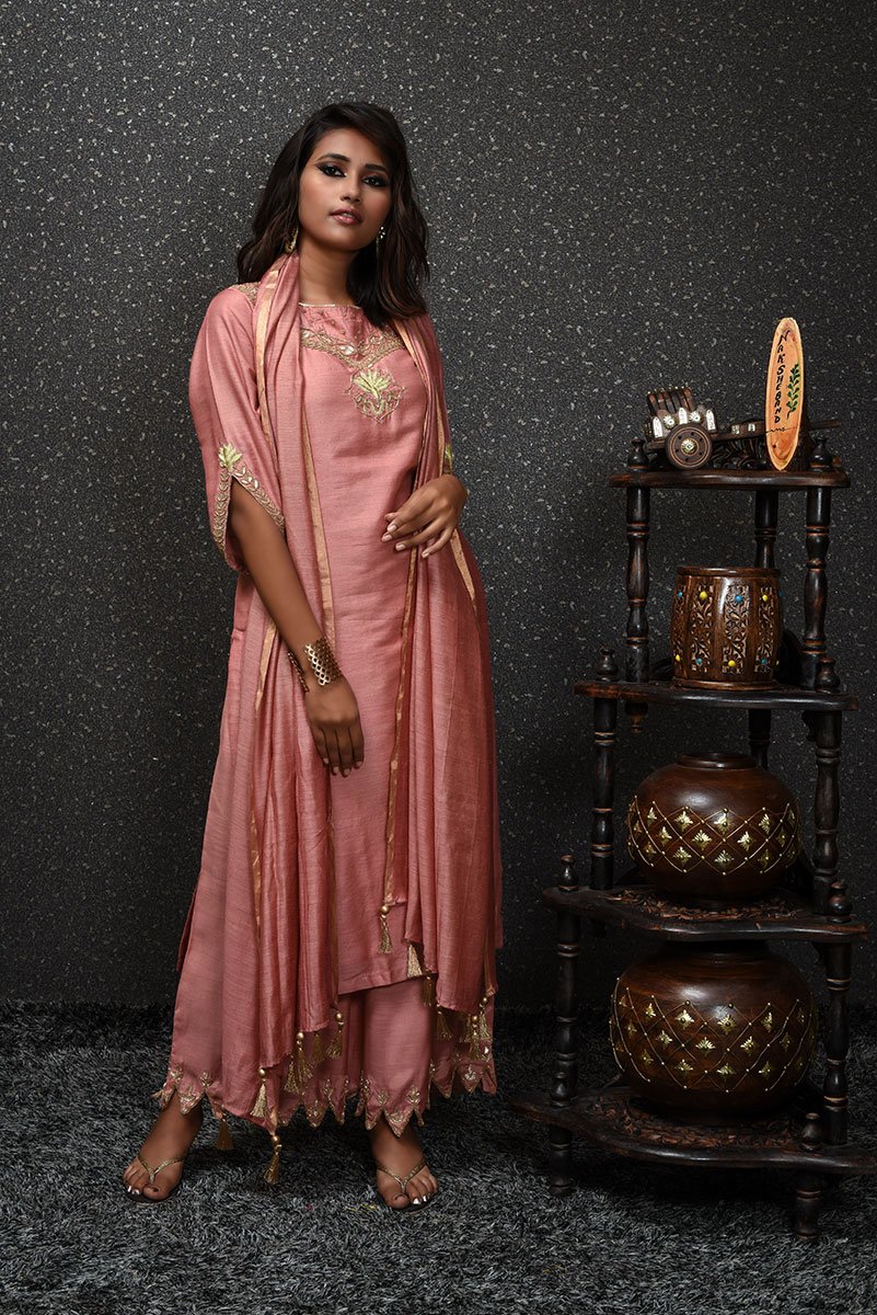 Coral Peach Color Pure Muga Silk Suit Set Gotta Patti Embroidery - Flamingo - Naksheband