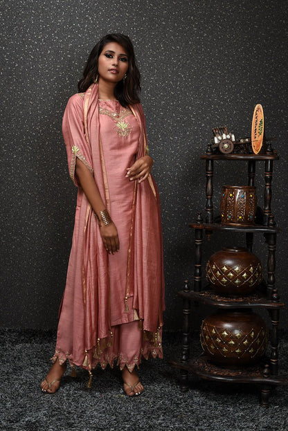 Coral Peach Color Pure Muga Silk Suit Set Gotta Patti Embroidery - Flamingo - Naksheband