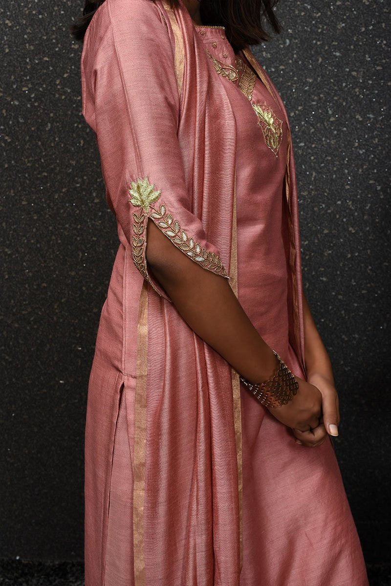 Coral Peach Color Pure Muga Silk Suit Set Gotta Patti Embroidery - Flamingo - Naksheband